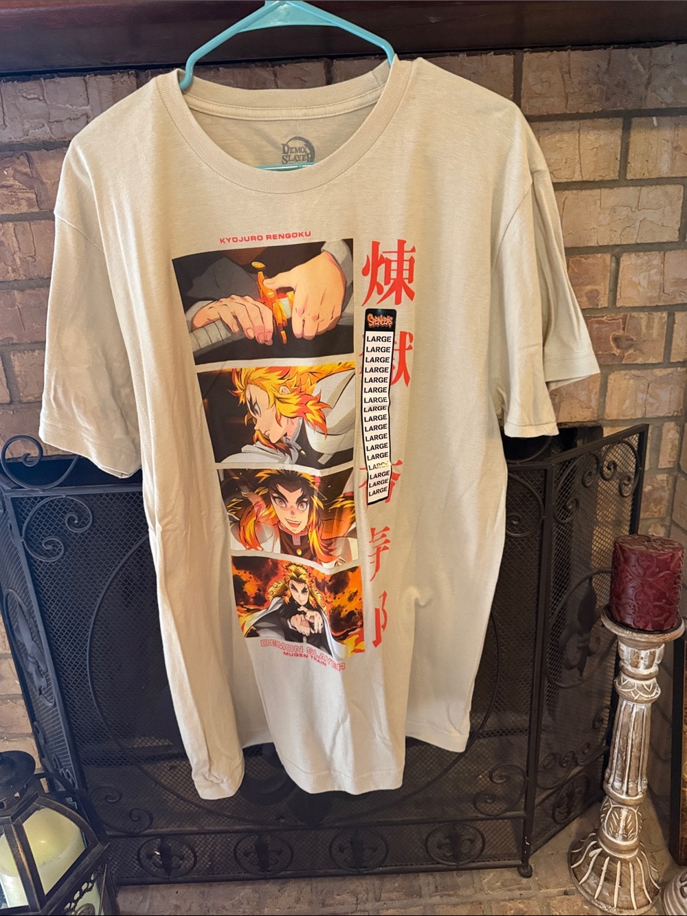 Cream Kyojuro Rengoku Short-Sleeve Graphic Tee - Large